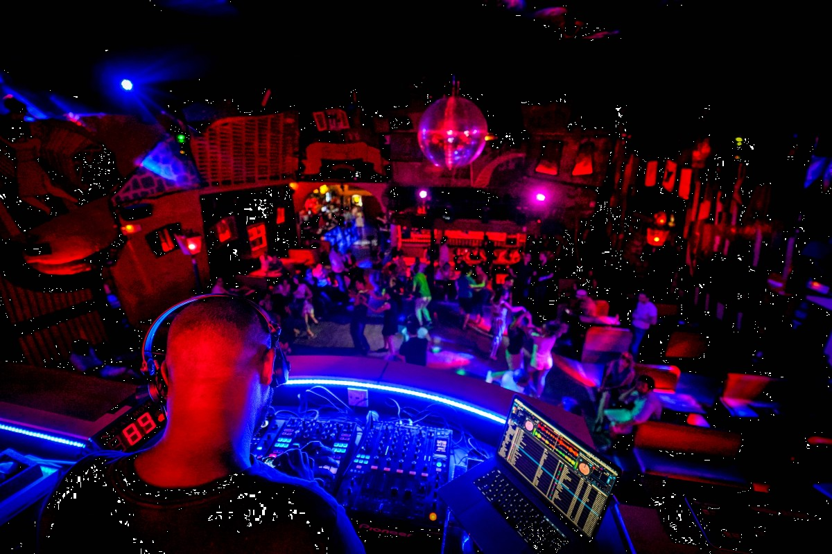 Tenerife’s Nightlife Hotspots: Top 5 Nightclubs to Experience
